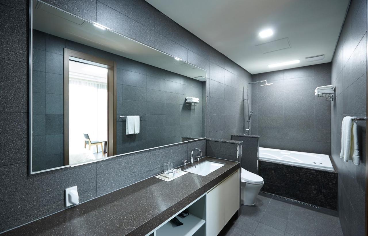 Pyeongchang The White Hotel Buitenkant foto