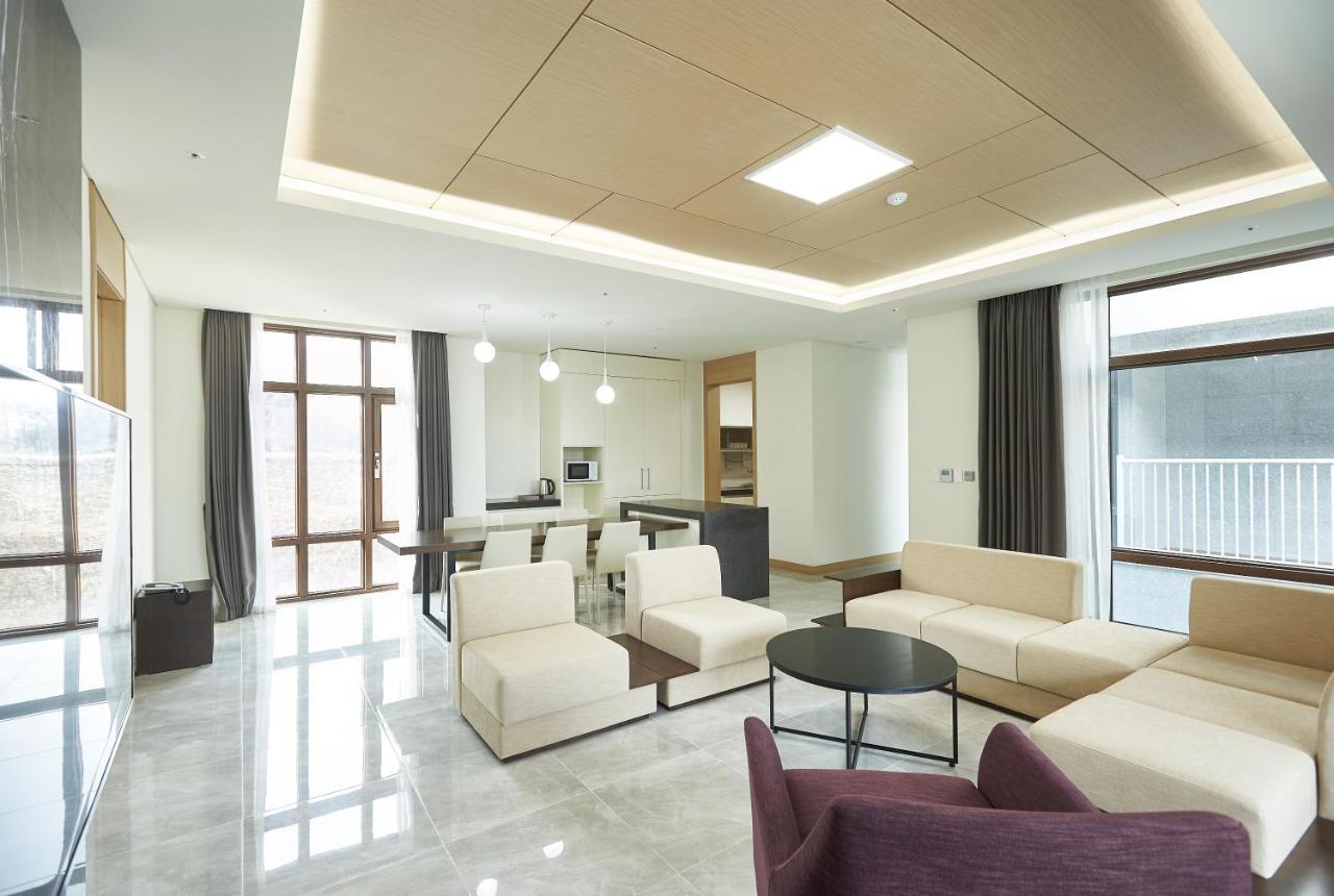 Pyeongchang The White Hotel Buitenkant foto