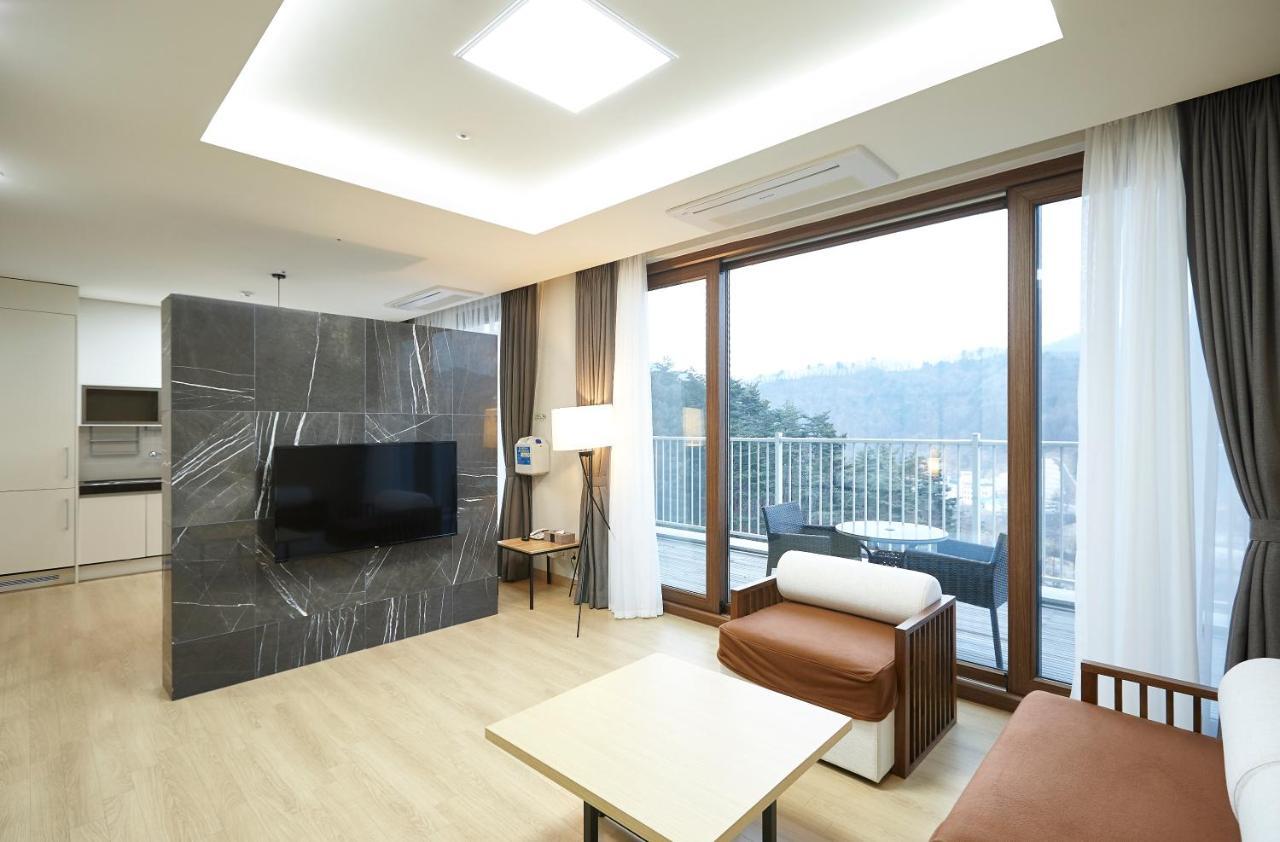 Pyeongchang The White Hotel Buitenkant foto