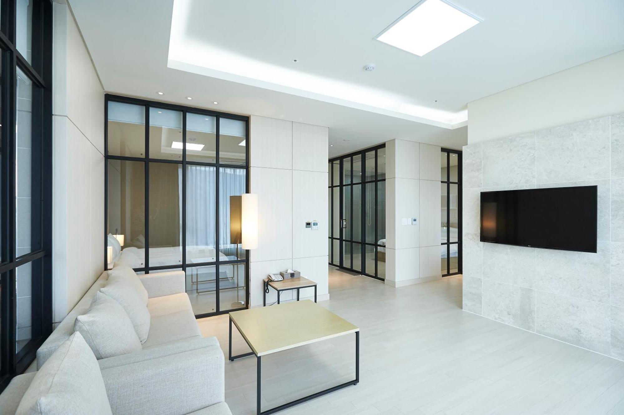 Pyeongchang The White Hotel Buitenkant foto