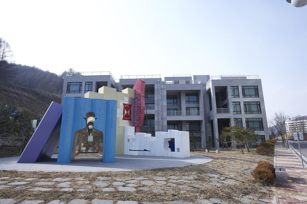 Pyeongchang The White Hotel Buitenkant foto